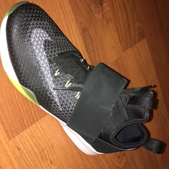 Nike Zooms, Size 8 - Picture 3 of 4